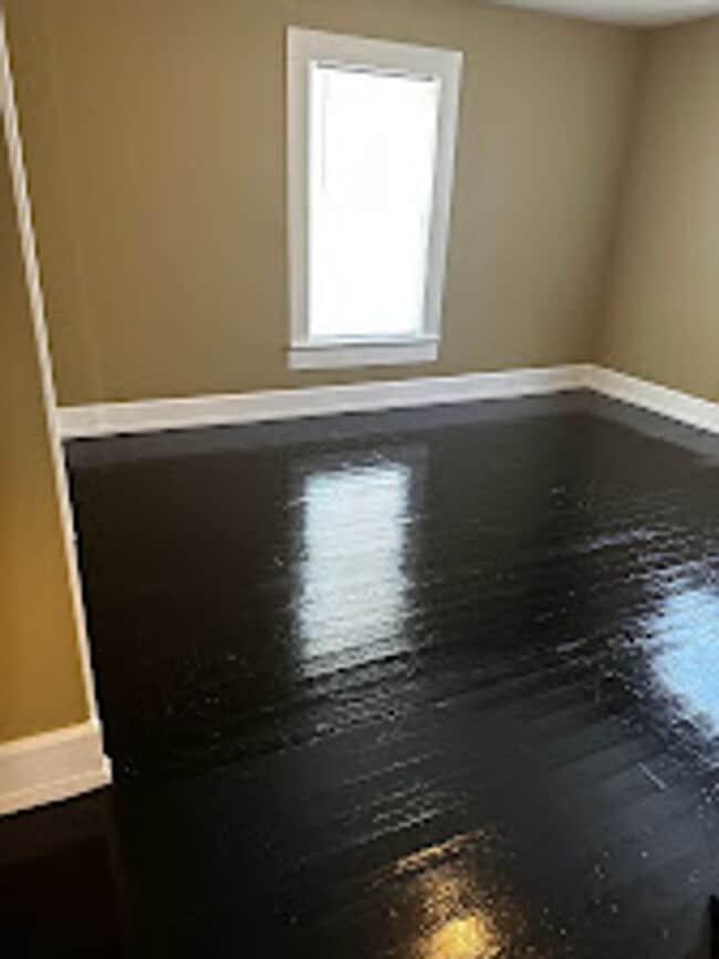 Building Photo - MOVE IN SPECIAL!! FIRST MONTH FREE!