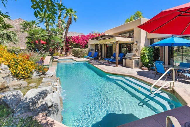 Building Photo - 76900 Avenida Fernando