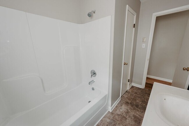 Building Photo - 4607 Beverly Kay Dr