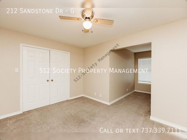 Building Photo - 212 Sandstone Dr