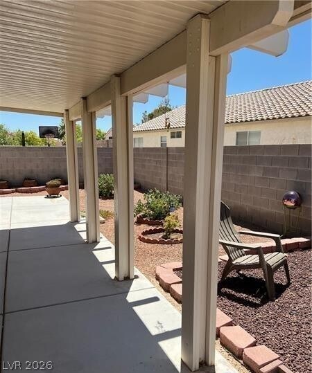 Building Photo - 1807 Desert Sage Ave