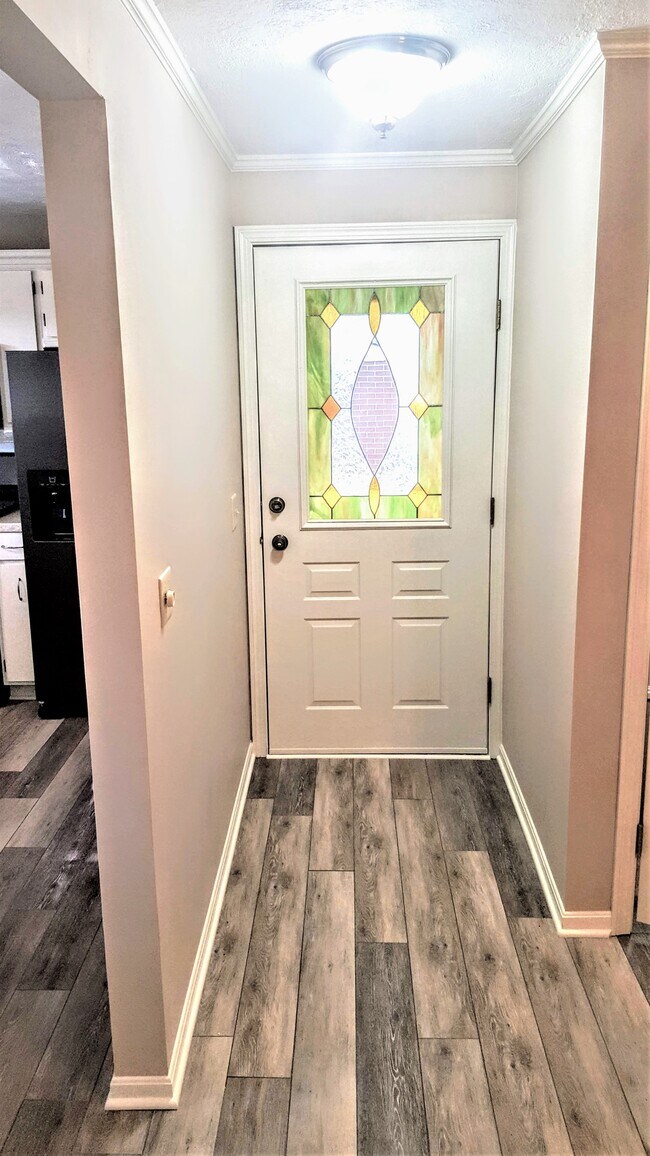 Building Photo - 1862 Beechwood Ave NE