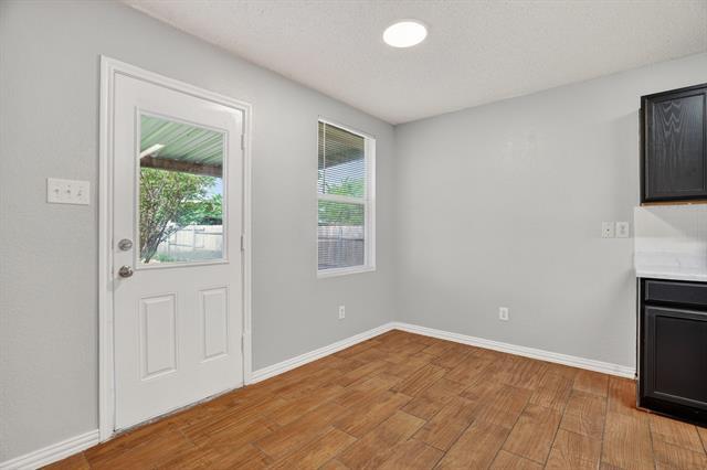 Building Photo - 1435 Queen Annes Dr