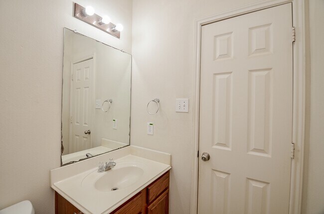 Building Photo - 20903 Hamlet Ridge Ln