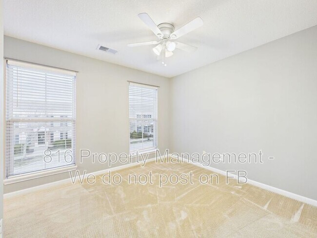 Building Photo - 8164 Drury Ave