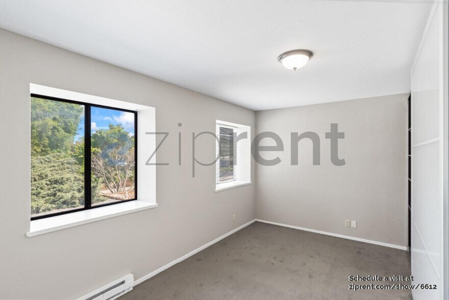 Building Photo - 271 Hayes Ave
