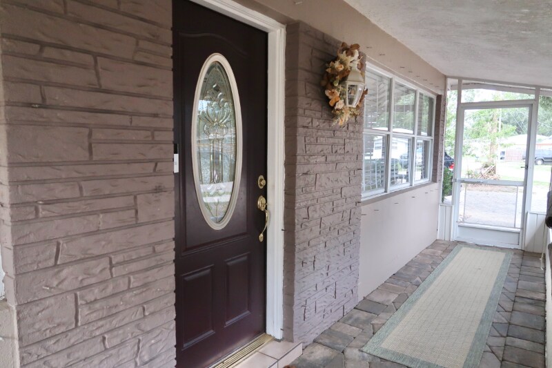 Building Photo - 4571 Beacon Dr