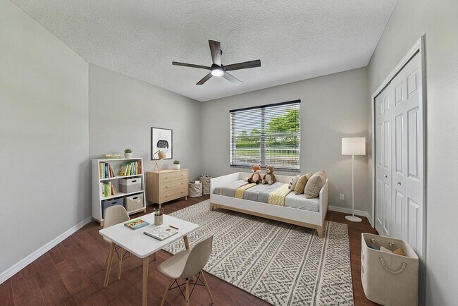 Building Photo - 12325 Cascades Pointe Dr