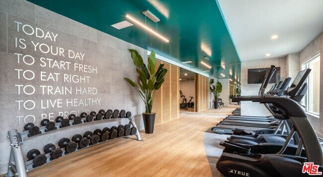 Building Photo - 10375 Washington Blvd