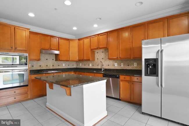 Building Photo - 8871 Purple Iris Ln