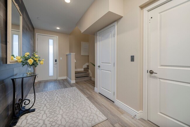 Building Photo - 55 or Older - Guard Gated Community in Sum...