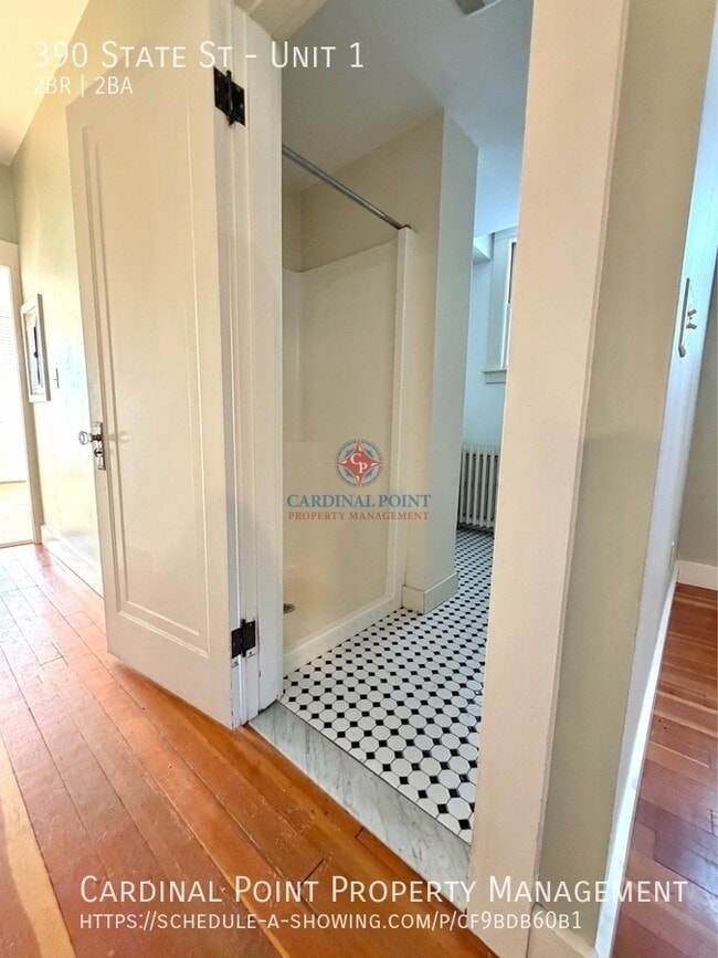 Building Photo - 390 State Street