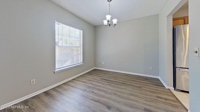 Building Photo - 1639 Spring Branch Dr W