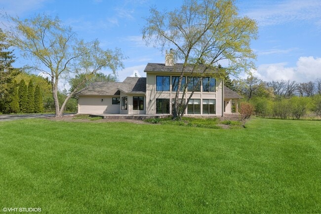 Building Photo - 15020 King Dr