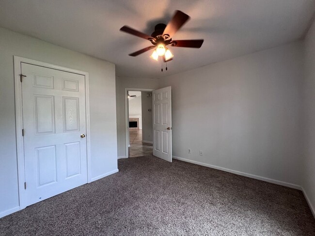 Building Photo - 3 bedroom 2 bath house in Berwick