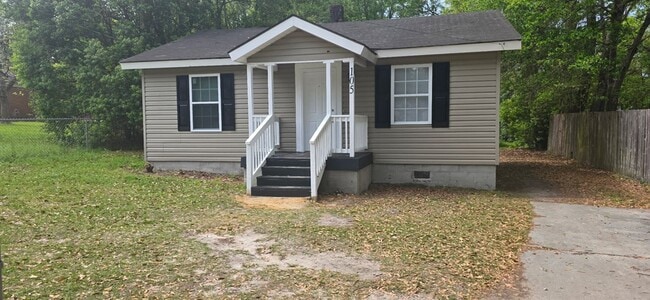 Building Photo - 105 Wilson St