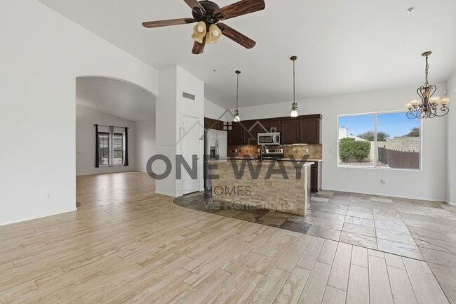 Building Photo - 15121 N 93rd Way