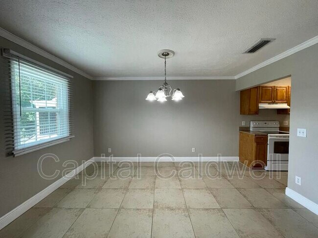 Building Photo - 13686 Orange Sunset Dr