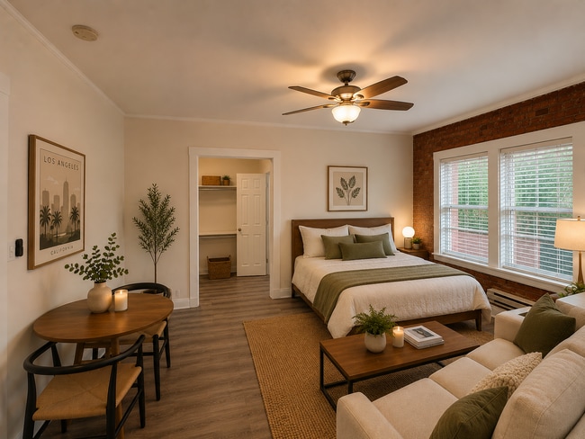 Interior Photo - Flint 301 S Kenmore LLC