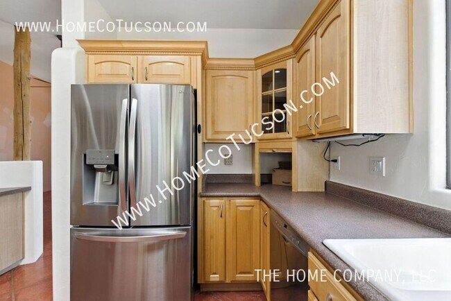 Building Photo - 1921 S Doubletree Ln