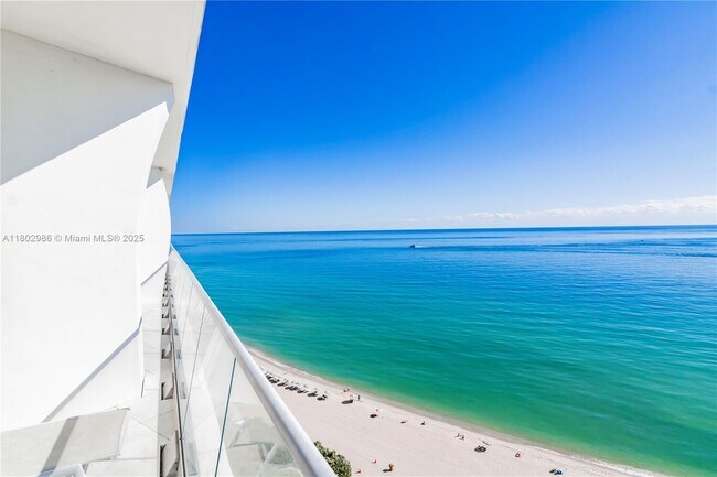 Building Photo - 16901 Collins Ave