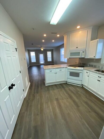 Building Photo - 119 Argonaut St