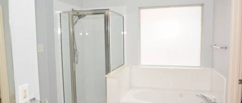 Building Photo - 119 BAYTHORNE-