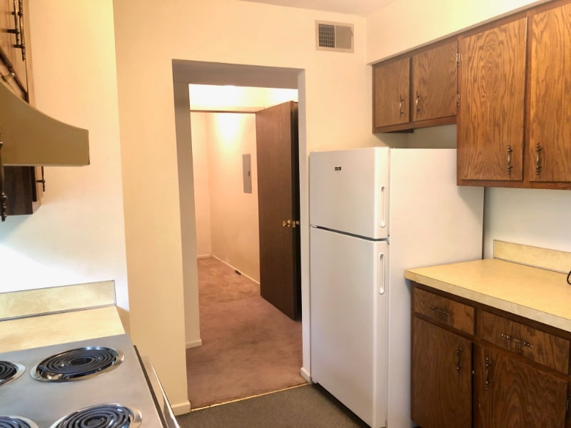 Building Photo - 2006 NW Hickory Ln