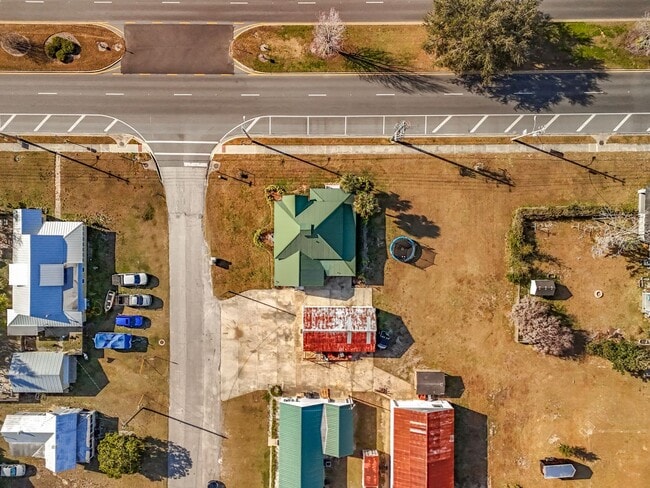 Building Photo - 389 S Central Ave