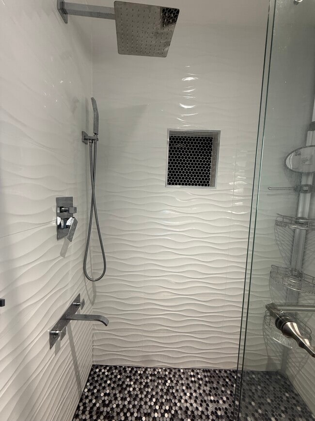 Building Photo - 19625 Sedgefield Terrace