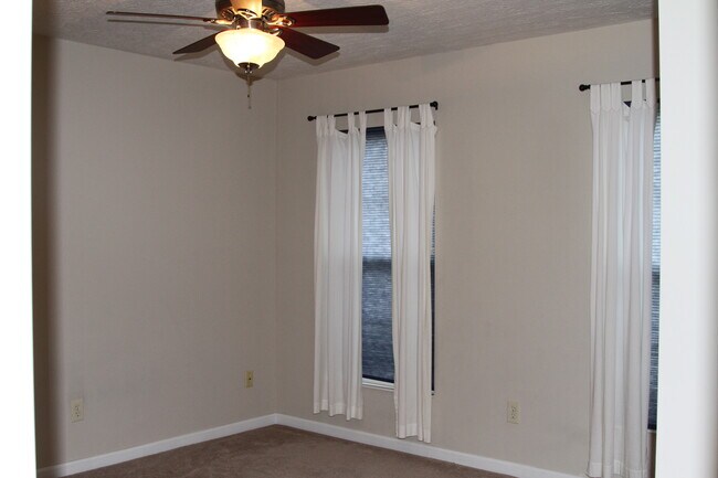 Building Photo - 9168 Belvedere Ct