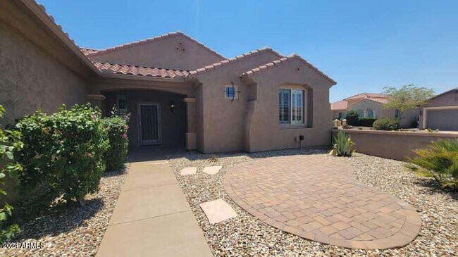 Building Photo - 26505 W Burnett Rd