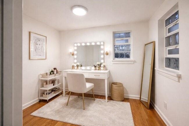 Building Photo - 672 Sheridan Ave