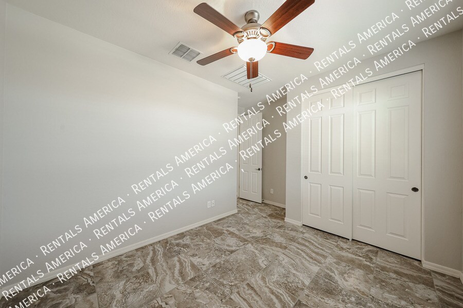 Building Photo - 1166 W Fir Tree Rd