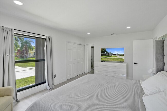 Building Photo - 9371 SW 185th Terrace