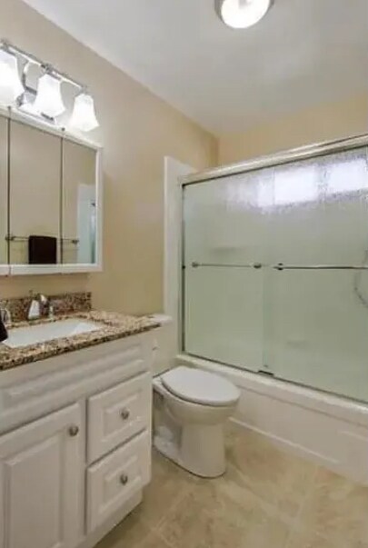Full bath - 8868 La Riviera Dr