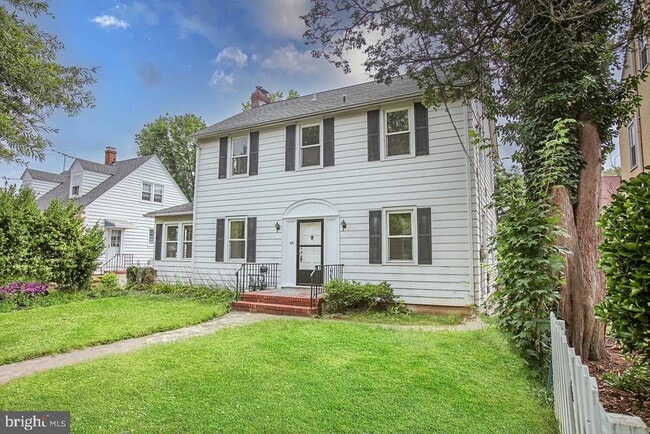 Building Photo - 119 Linden Ln