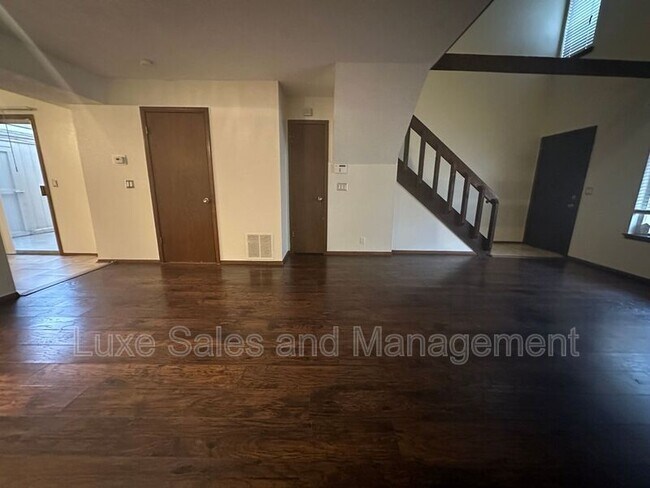 Building Photo - 9643 Hefner Village Blvd