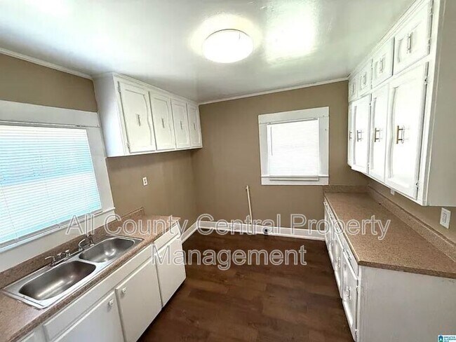Building Photo - 1400 Gulfport St