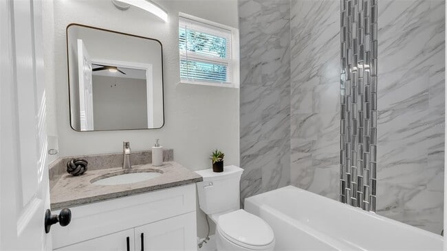 Building Photo - 1901 31st St S