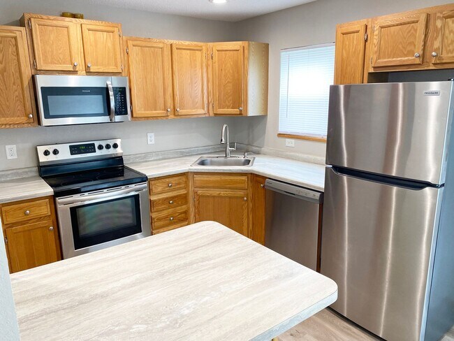 Building Photo - 1933-35 Northwestern Ave