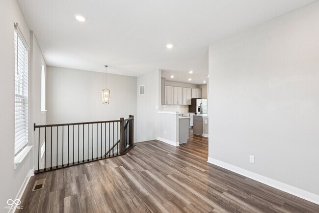 Building Photo - 17285 Dallington St