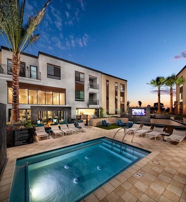 Building Photo - The Lofts at Carlsbad Village