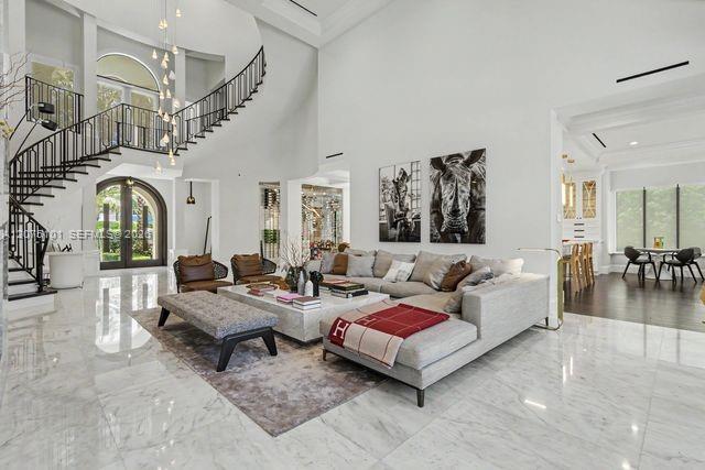 Building Photo - 2627 Castilla Isle