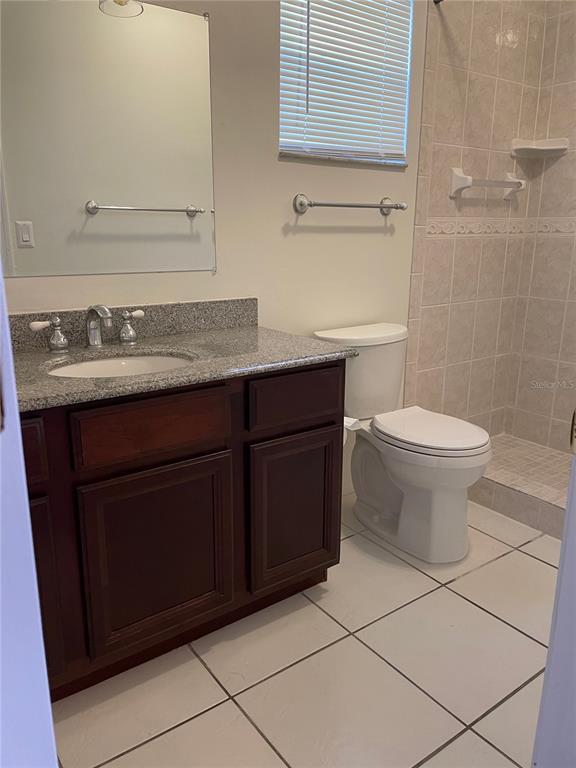 Building Photo - 1424 Chesterfield Dr