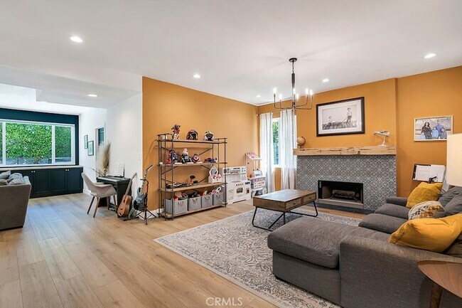 Building Photo - 29018 Tackaberry Ct