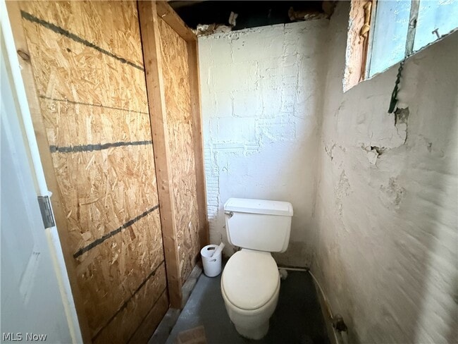 Building Photo - 837 Eastland Ave