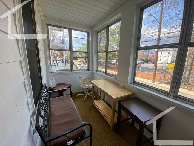 Building Photo - 23 Lothrop St
