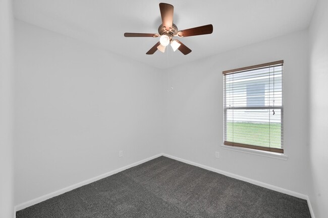 Building Photo - 5440 N Buffalo Cir