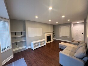 Building Photo - 4318 Belleview Ave